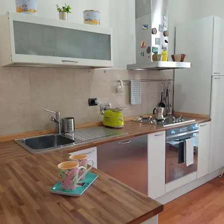 Apartamento Casa Cibrario - Vicino A Porta Susa Turim